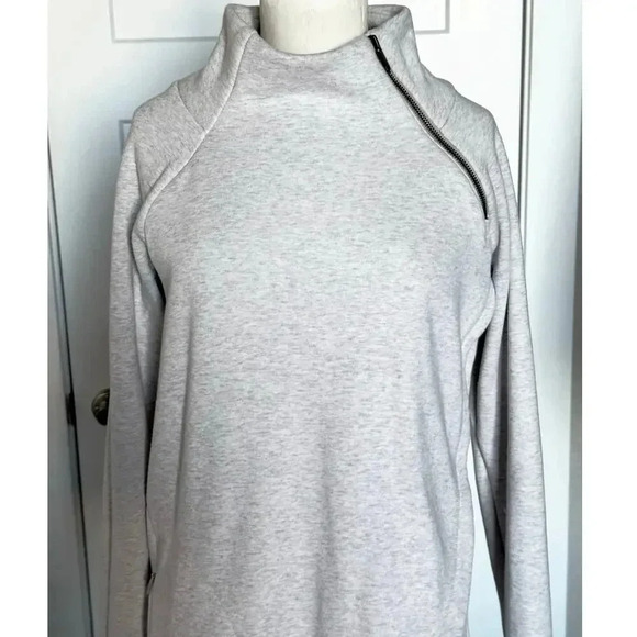 Athleta Womens Sweatshirt Cozy Karma Asymmetrical Pullover Athletic Size S/T - Picture 5 of 12